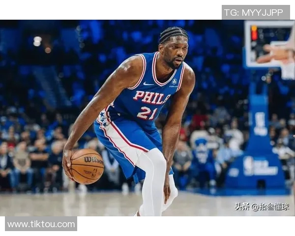 恩比德早早被罚下，五投仅两中表现低迷，球队陷入困境(恩比德最近怎么了)